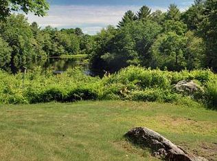 128 Woodville Rd, Hope Valley, RI 02832