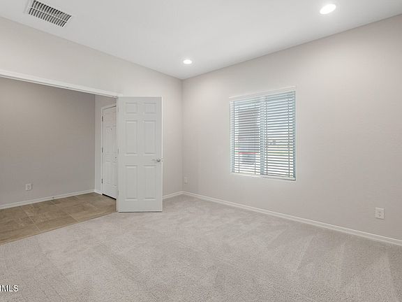 3rd image of 17811 W PUEBLO Avenue
