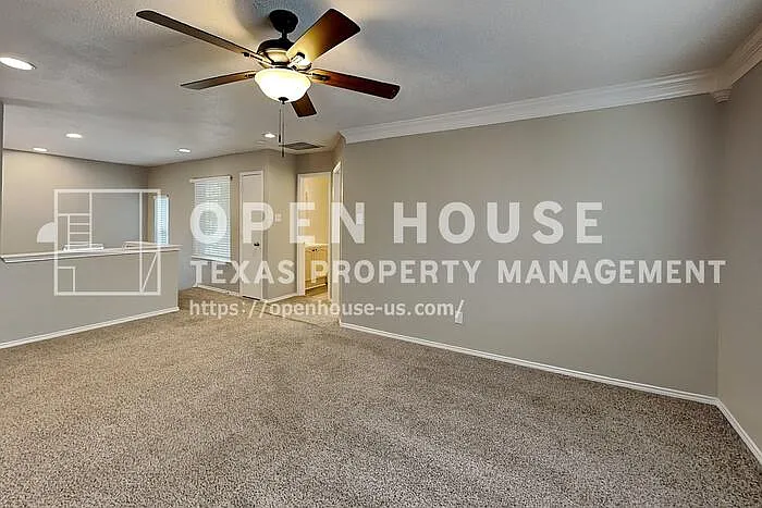 3 bed, 2.5 bath, 2066 sqft, $2,625 — Photo 4