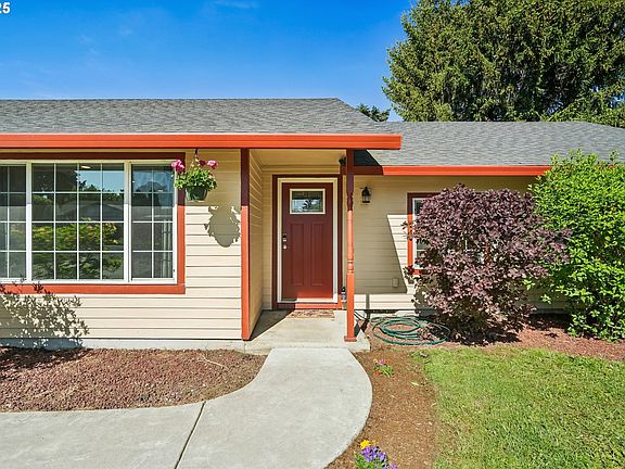 3rd image of 4702 NE 49th Ave