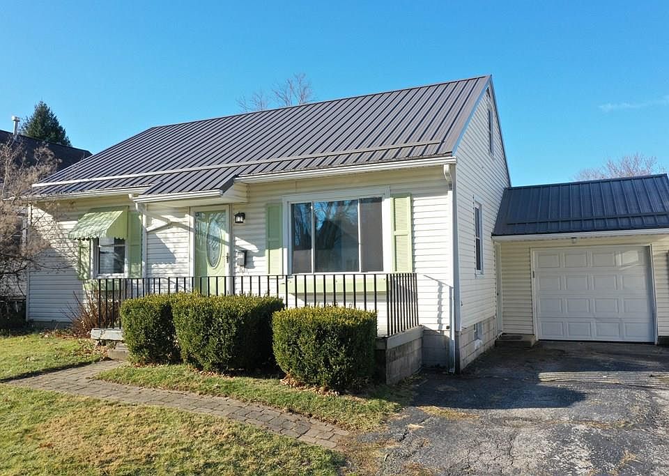 1st image of 523 Connor Dr