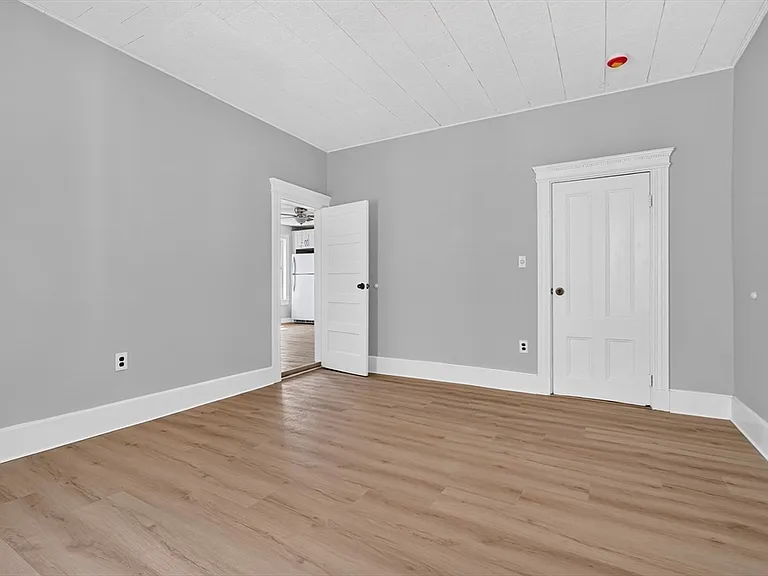 18 Otis St #2 — Photo 17