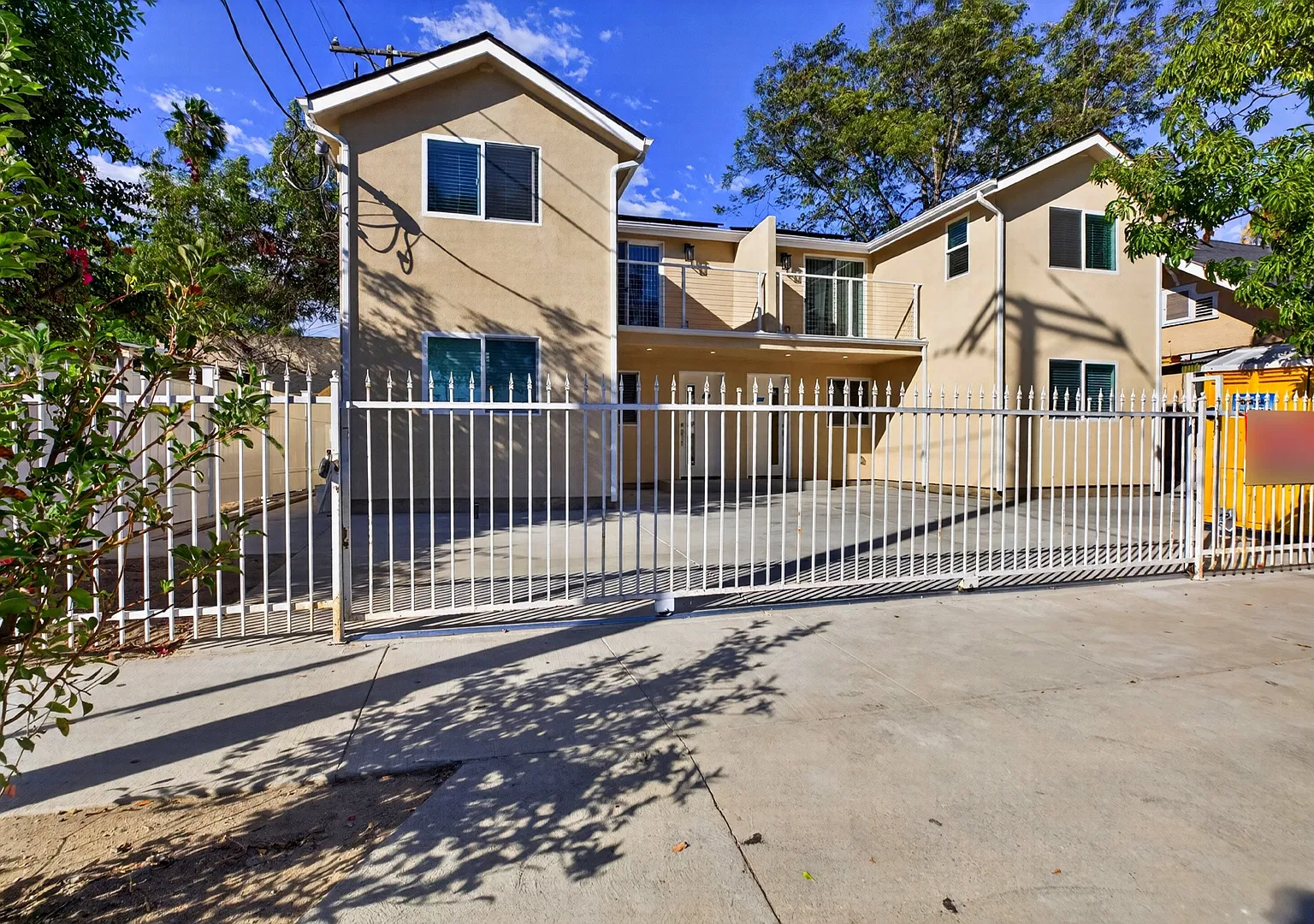 2 bed, 1000 sqft, $3,500 — Photo 4