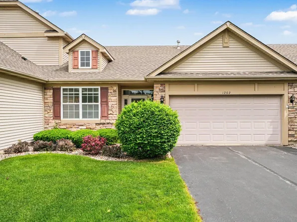1202 Auburn Meadow Ln, Schererville, IN 46375