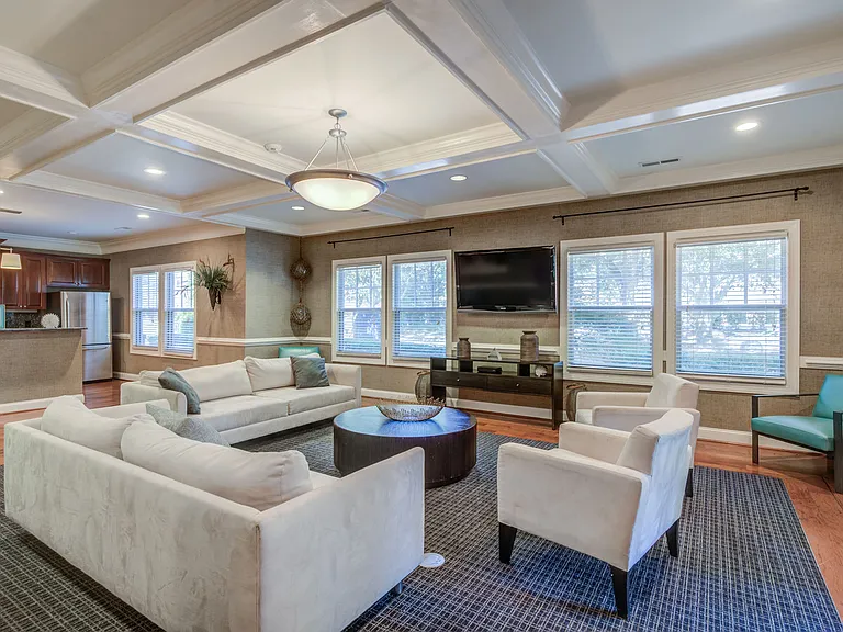 Maple Bay Apartment Townhomes — Photo 14