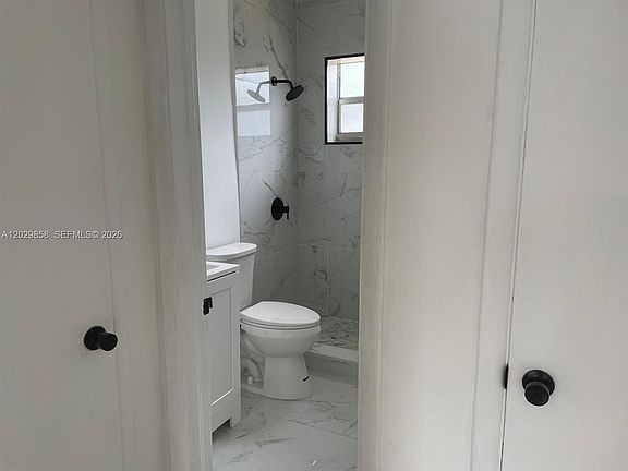 3rd image of 6021 Polk St APT 4