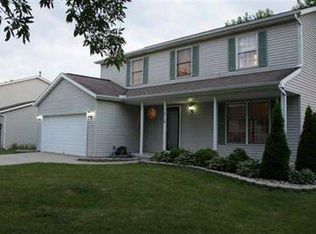 1210 Challis Dr, Bloomington, IL