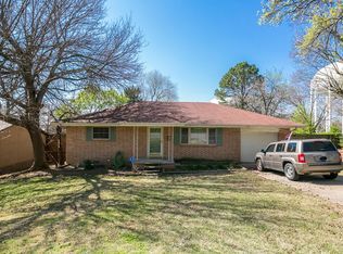 908 W Magnolia St, Rogers, AR 72756