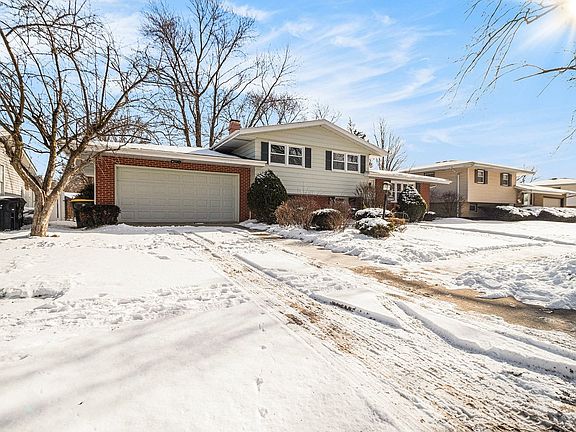 3rd image of 18947 Ridgewood Ave