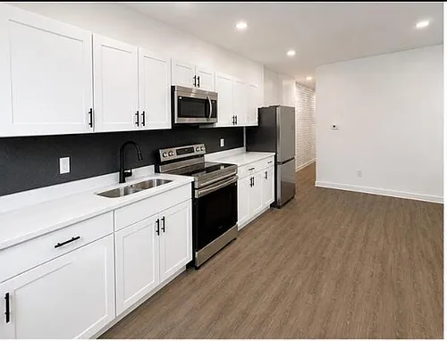 411 Saint Clair Ave #409 Photo 1