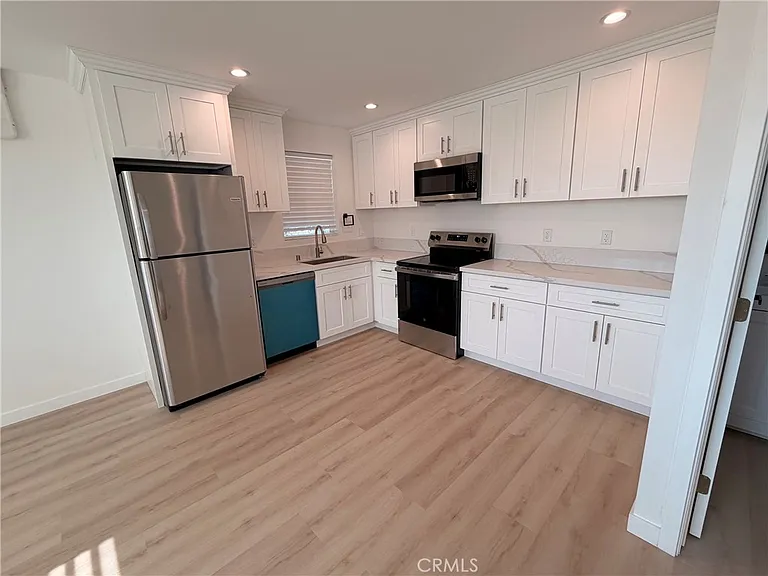 1006 Saint Stephen Cir — Photo 6