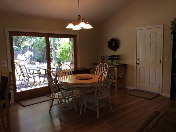 4th image of 450 Plum Tree Ct