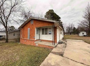405 E 4th St, Rector, AR 72461