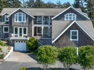 405 Fall Creek Dr, Tillamook, OR 97141