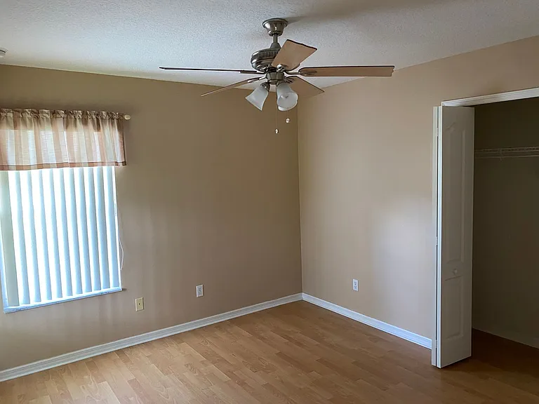 12934 Colonnade Cir — Photo 6