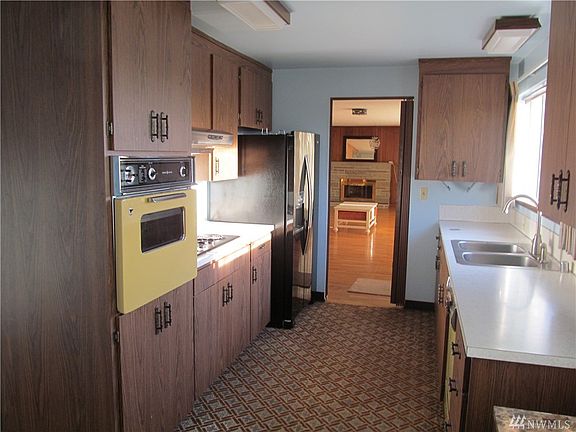 3rd image of 2301 N Narrows Dr