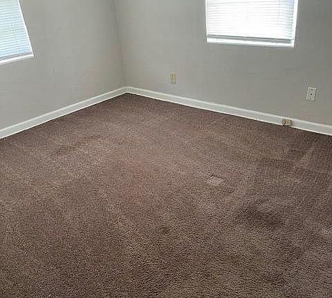 5th image of 1029 HURON Street