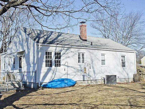 3rd image of 9 Duggan Cir