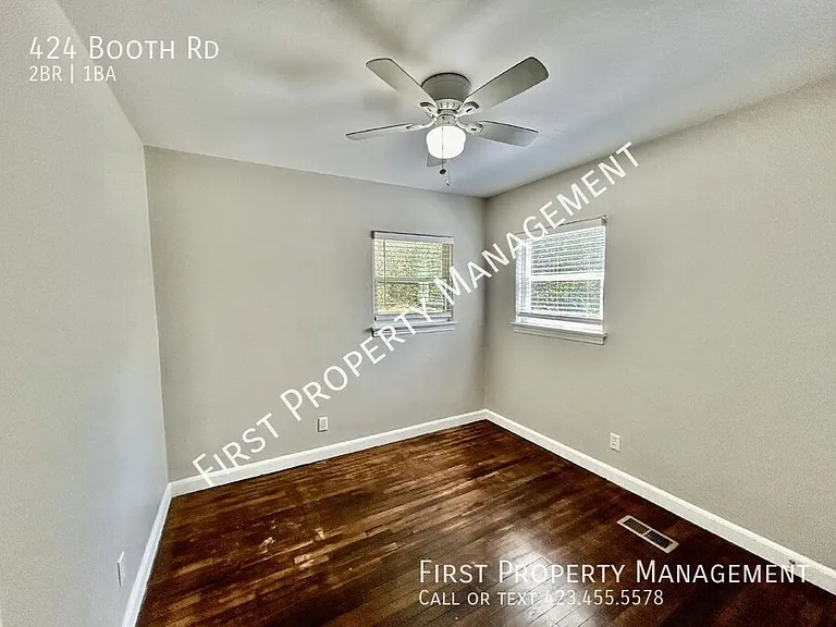 424 Booth Rd — Photo 10