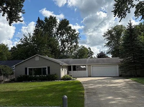 3265 Chambourne St, Commerce Township, MI 48382