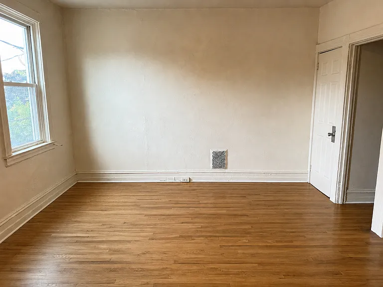 454 W. King St. — Photo 9