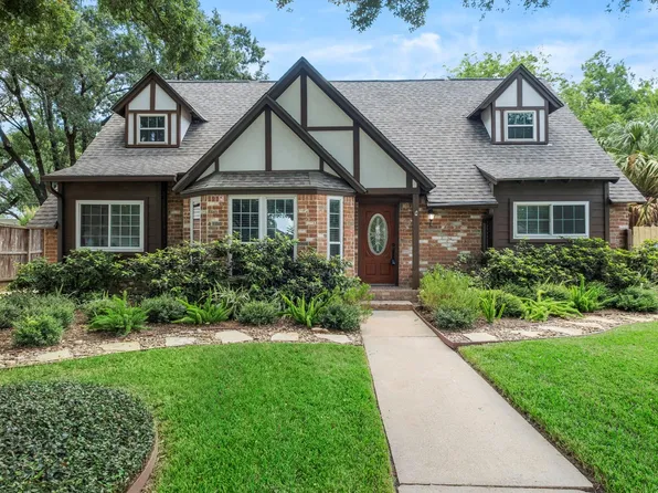 11830 Westmere Dr, Houston, TX 77077