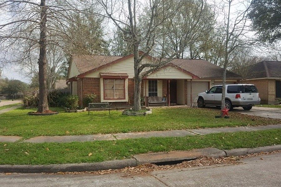 2nd image of 402 Forest Hills Dr
