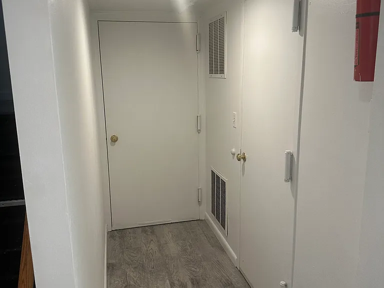 108 Seminary Ave #EF — Photo 15