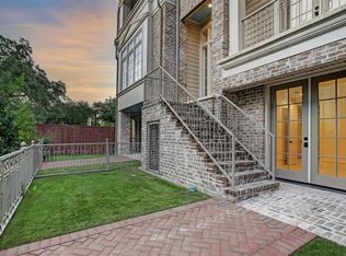 21 Crain Square Blvd, Houston, TX 77025