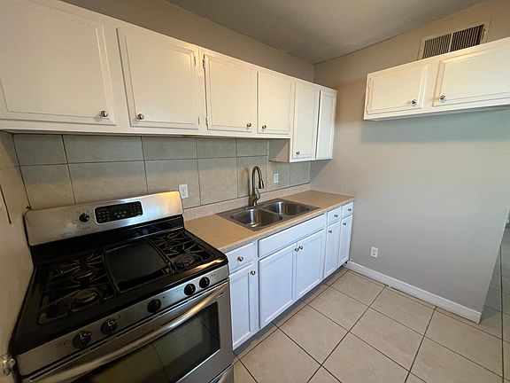 2nd image of 5956 Trowbridge Dr Rear B