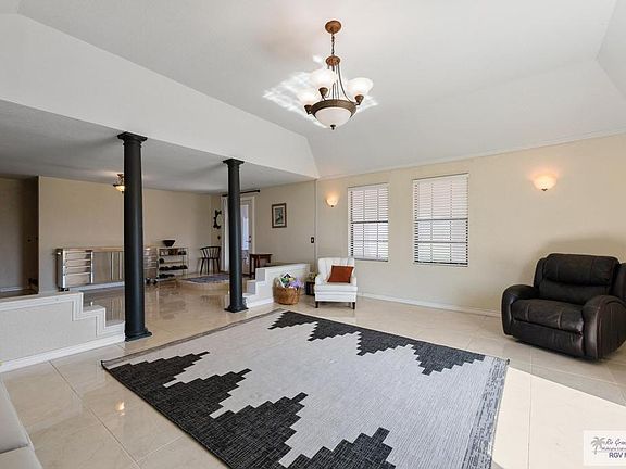 4th image of 82155 Silva Ln