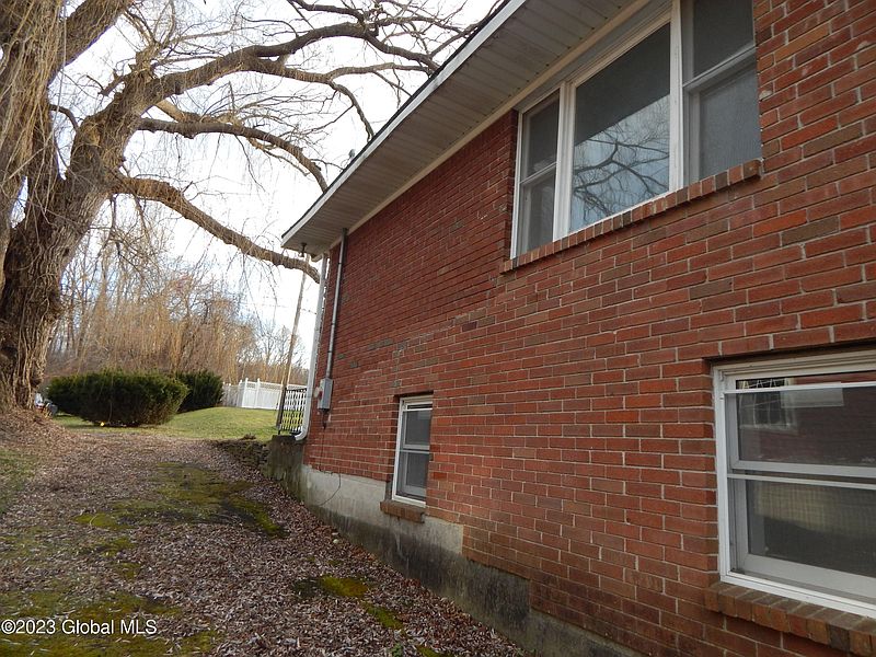 5th image of 67 Briar Avenue