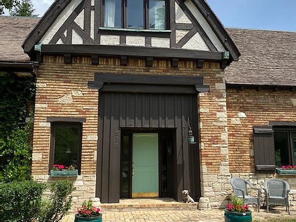 2nd image of 575 Hathaway Cir