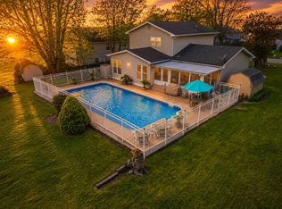 1184 Winterhaven Ln, Crown Point, IN 46307