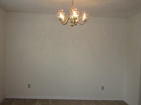 4th image of 2583 Eiffel Cir E #S