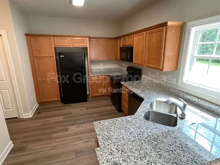 3967 Kimberly Pl — Photo 7
