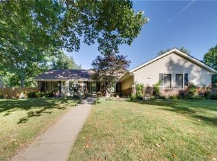 19003 E Ringo Cir, Independence, MO 64057