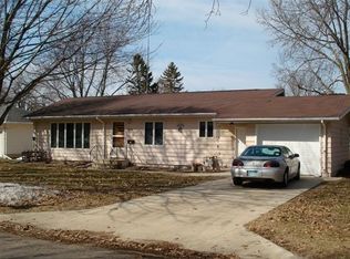 305 N Lake St, Sherburn, MN 56171
