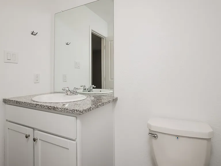 2907 Millikan Dr — Photo 13