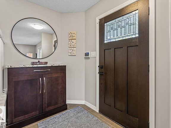 3rd image of 1086 Grantham Dr NW
