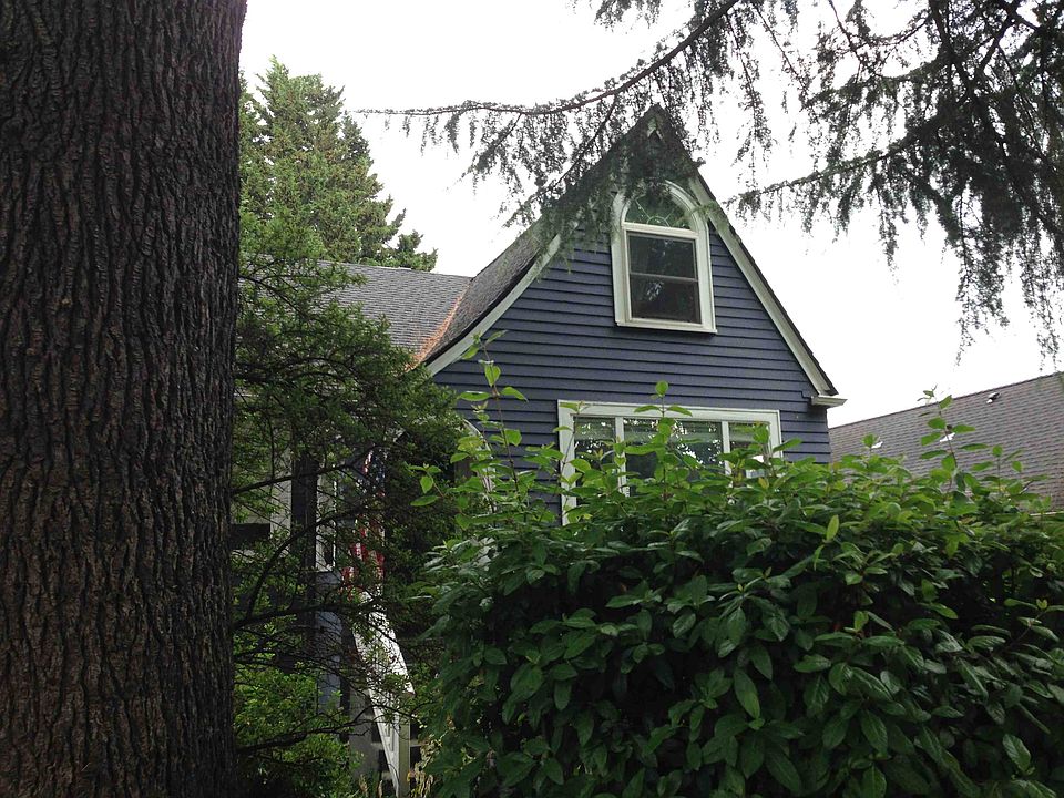 2nd image of 5732 34th Ave NE