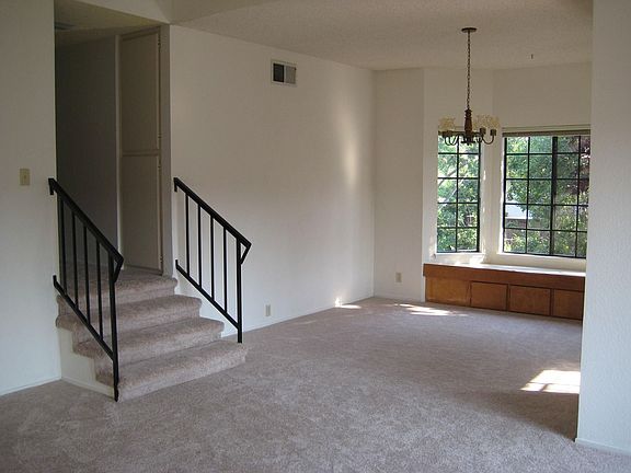3rd image of 473 Costa Mesa Ter APT H