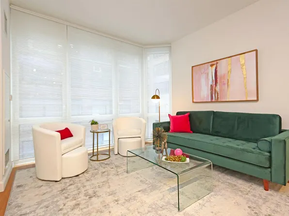 330 W 39th St APT 3A, New York, NY 10018