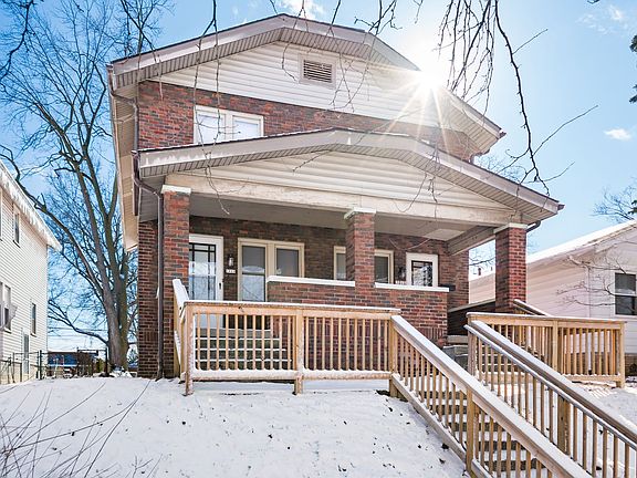 2nd image of 1013 Parkway Dr #1013