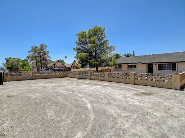2315 Lincoln Rd, Sunrise Manor, NV 89115