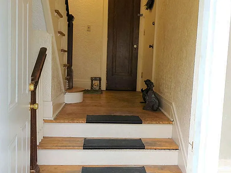 400 Harvard Pl #1 — Photo 28