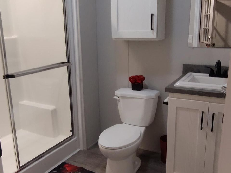 Redman Flyer 2901 Coachlight Pl, Saint Joseph, MO 64503 | Zillow