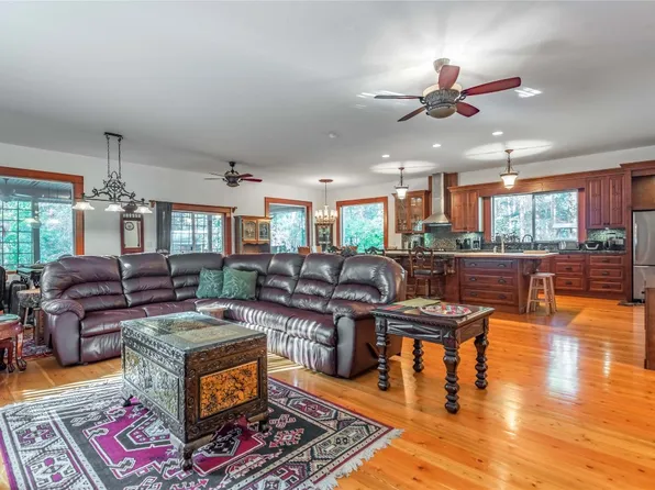 60 Pringle Rd, Kootenay Boundary, BC V0H 1A0