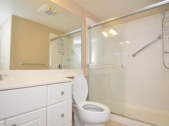 5th image of 7012 Hawaii Kai Dr Unit 202