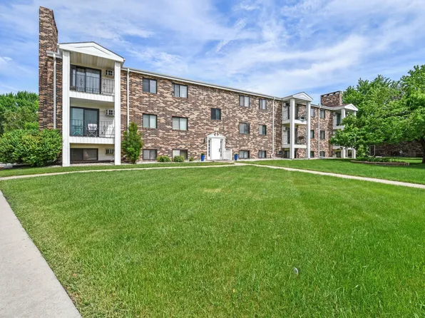 321 Prairiewood Cir S APT 304, Fargo, ND 58103